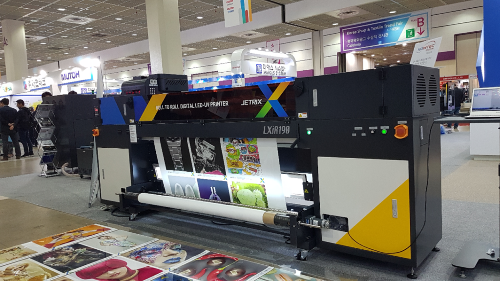 Jetrix LXiR190 UV LED roll-to-roll printer delivers resolutions of 1,440 x 720 dpi at speeds of up to 45sqm/hr